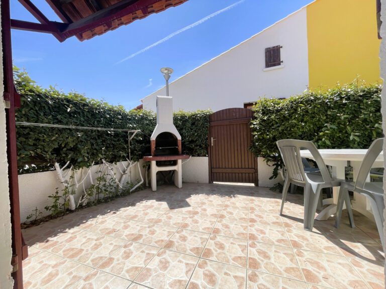 Le Barcarès Maison de vacances 4 à 6 personnes meublée avec piscine Coudalère !