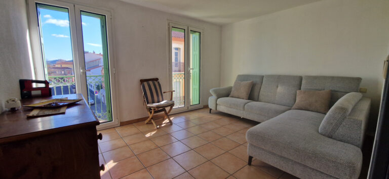 Ille S/ Têt - Appartement plein sud au 2ème étage d'une petite Copropriété sans charges