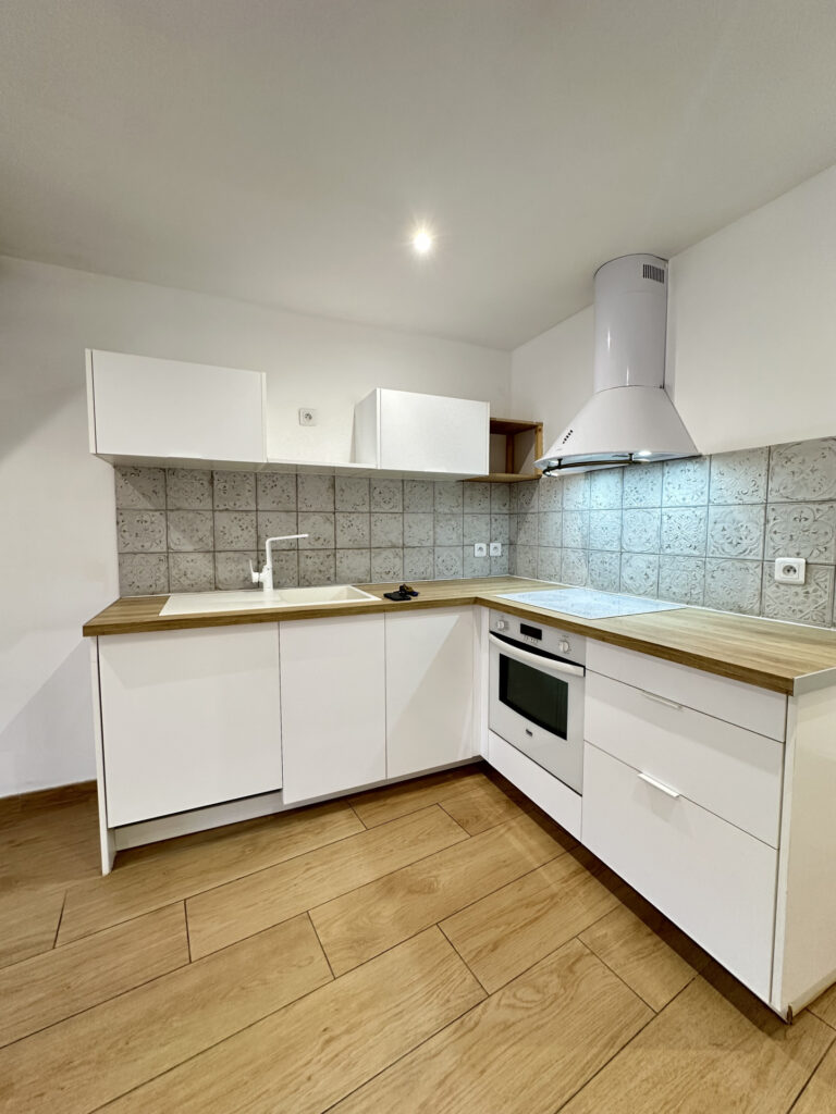Bel appartement T2 mezzanine à vendre à SAINT CYPRIEN village (66750)
